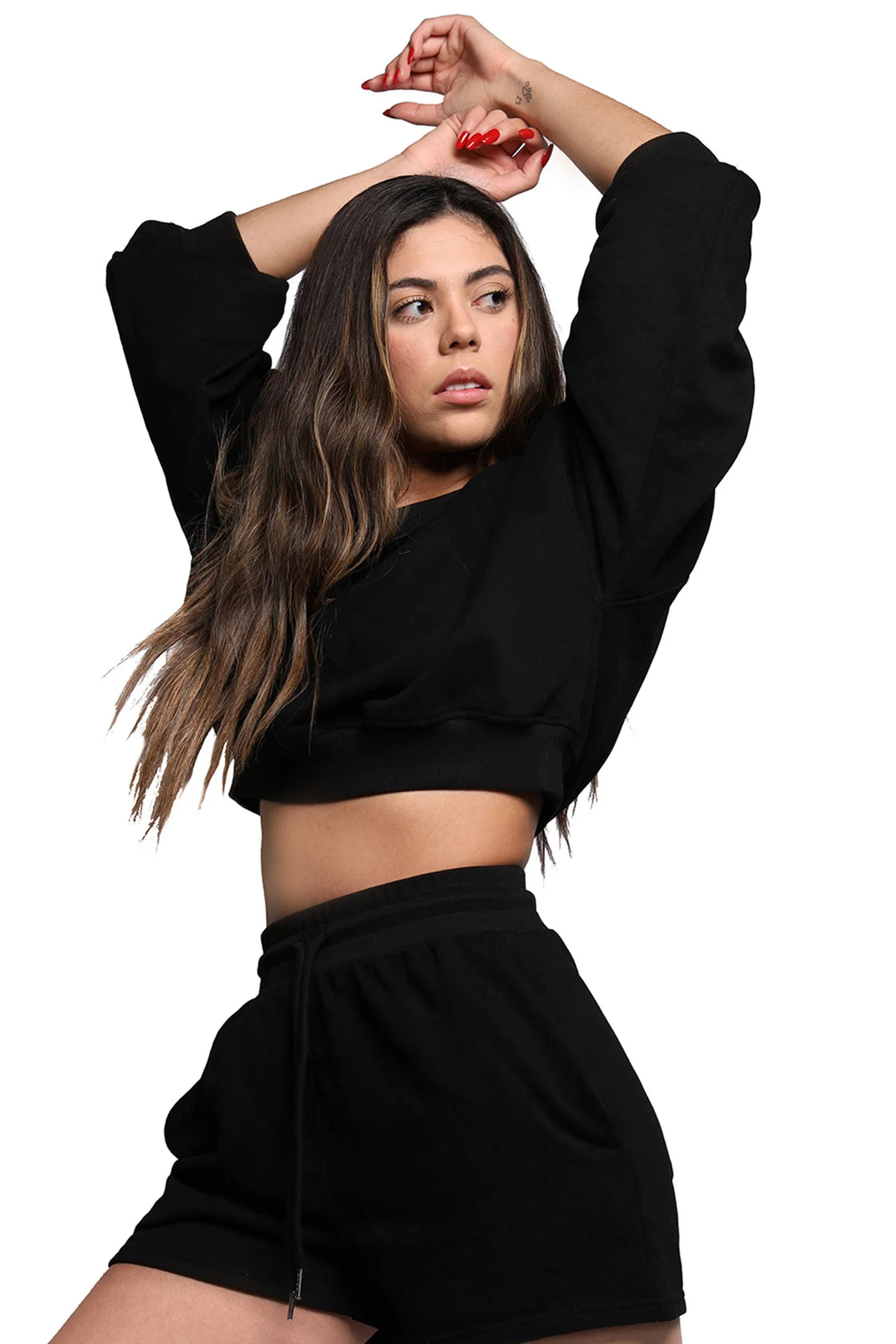 Women oversize black pullover