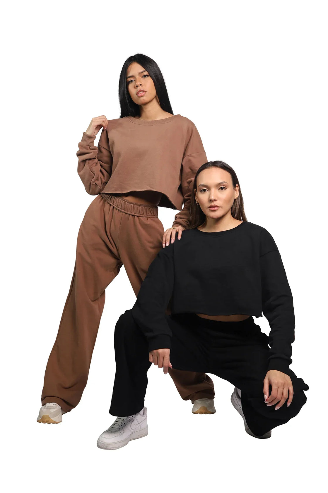 Lounge Set in brown, sweatpants with matching sweater